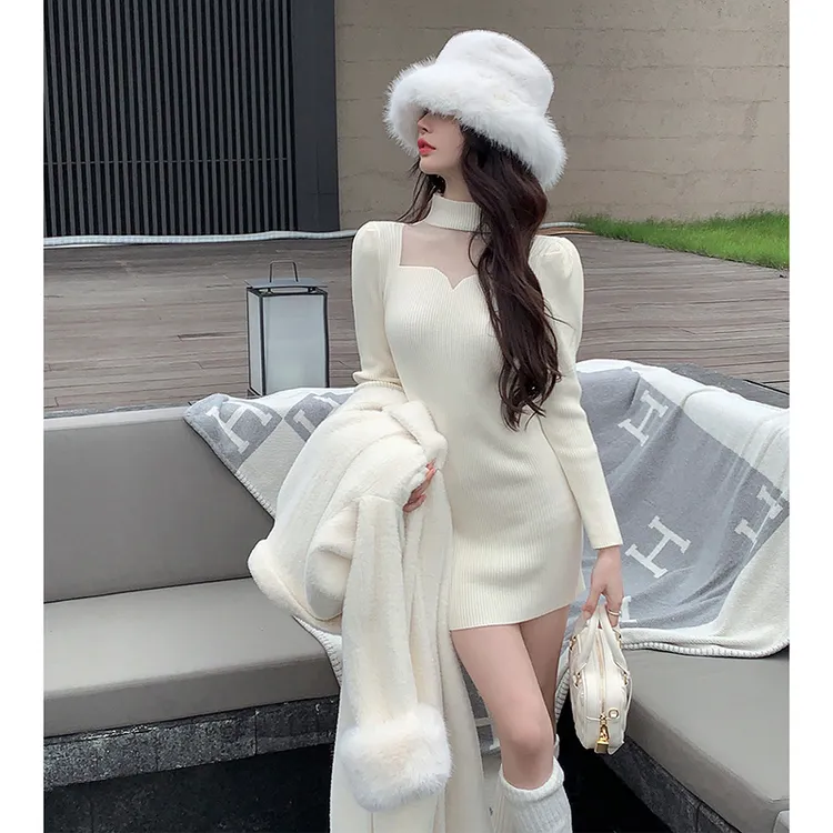 法式半高领针织连衣裙2024冬季女装新款内搭包臀短裙小个子打底裙
