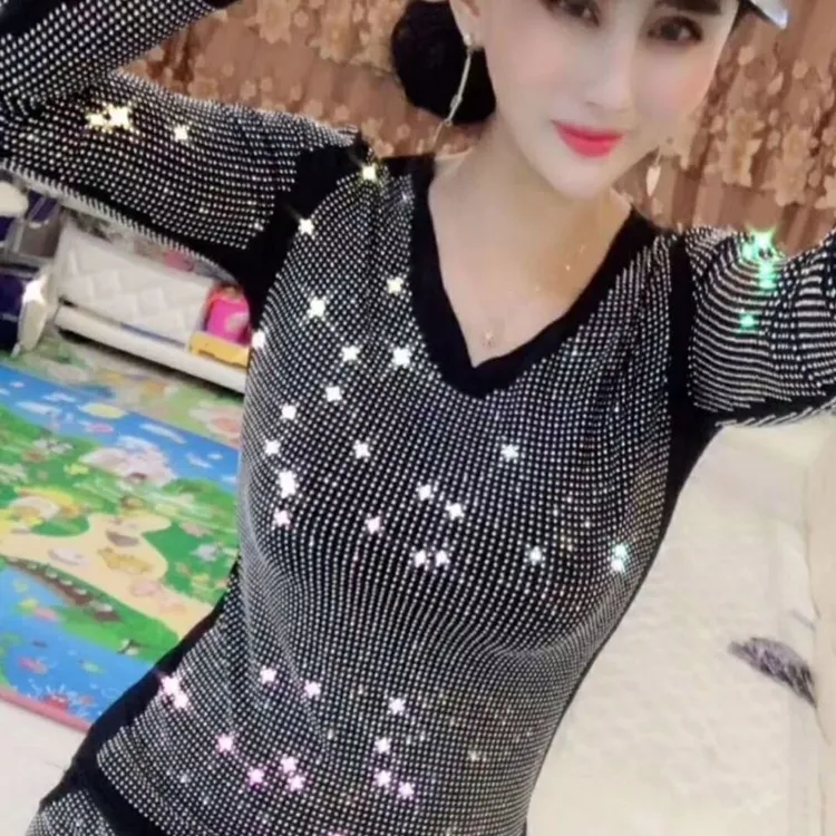 满钻时髦圆领修身上衣