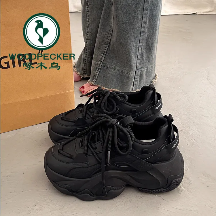 啄木鸟欧洲站厚底老爹鞋女春夏炸街显脚小2025爆款增高休闲运动鞋