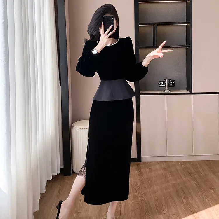 高级感法式丝绒上衣半身裙套装女秋冬轻奢气质名媛风包臀裙两件套