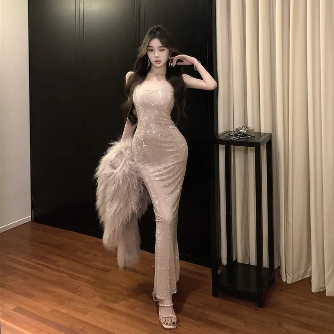 御姐风情万种的裙子法式烫钻吊带连衣裙年会晚礼服性感露背包臀裙