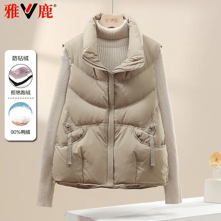 雅鹿旗舰店正品2025新款羽绒马甲女保暖中老年短款小个子妈妈外套