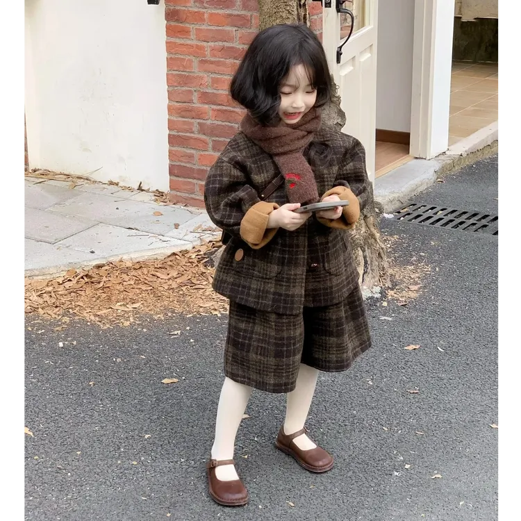 现货】壹妈童装萌娃穿搭女童毛呢套装秋冬儿童复古格子外套短裤