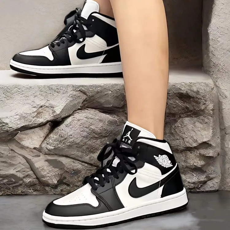 耐克Air Jordan1Mid AJ1黑白熊猫男女同款中帮休闲篮球鞋官方正品