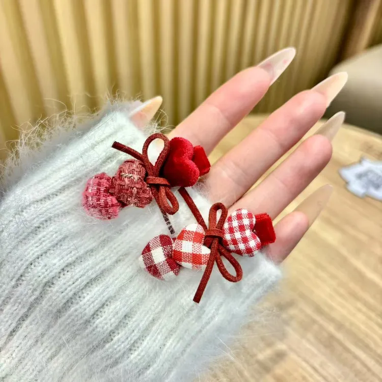 法式复古红色丝绒爱心发夹女高级感前额刘海夹子发卡侧边bb夹头饰