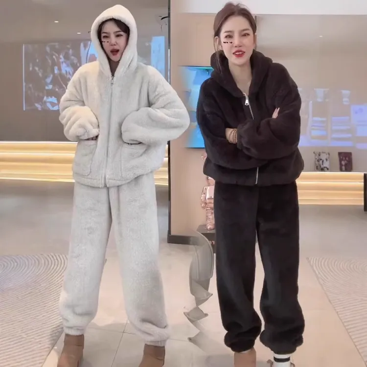 2025冬季新款时尚珊瑚绒睡衣女装韩版宽松加绒加厚家居服两件套装