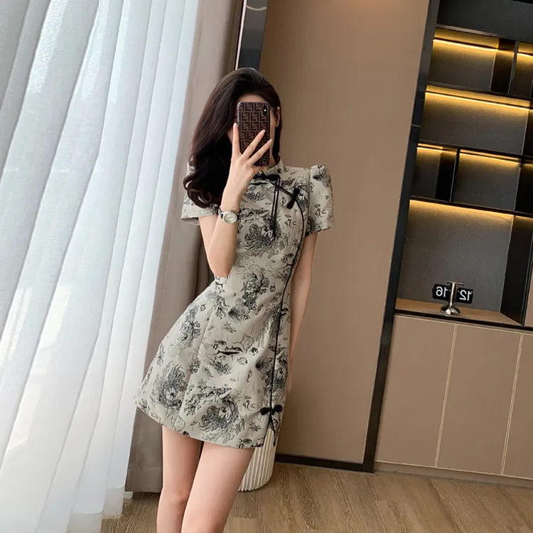水墨国风改良旗袍裙女 春夏新款高级感年轻修身复古泡泡袖连衣裙