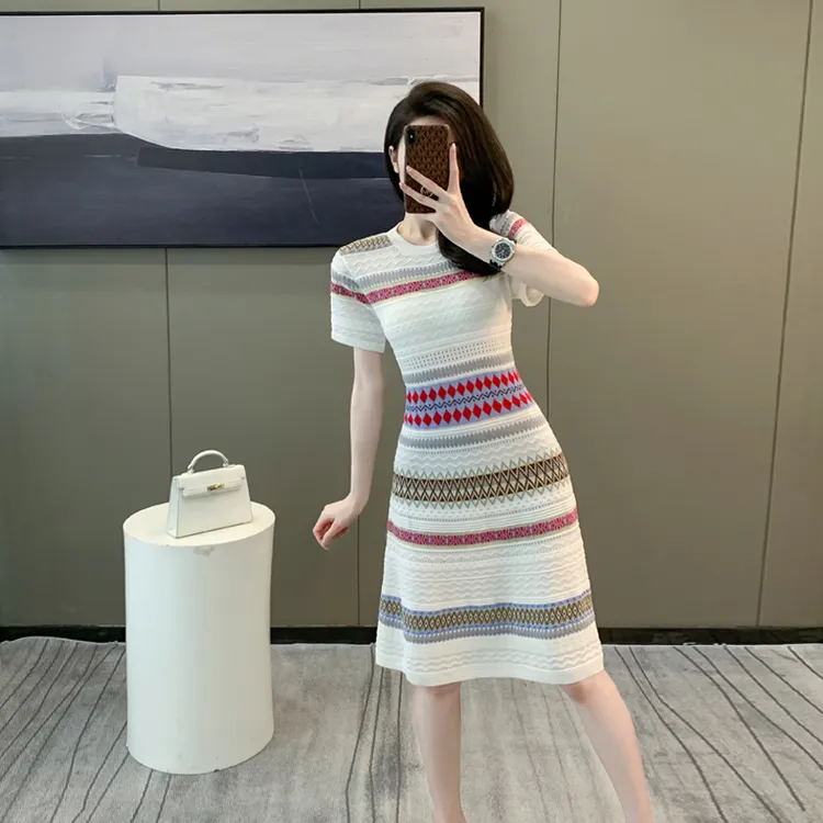 小香风条纹冰丝针织气质女2024新款高级感轻奢名媛短袖撞色修身