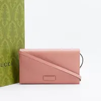 95新 GUCCI/古驰 【杨杨】斜挎woc包压纹款/BG23007657