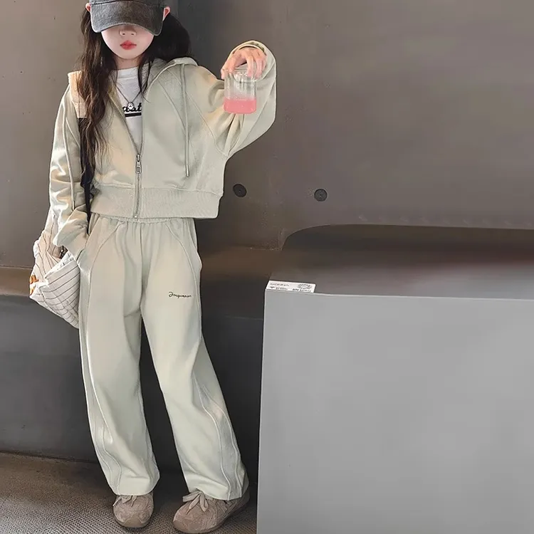 女童运动套装秋季2024新款大童短款连帽拉链外套休闲阔腿裤两件套