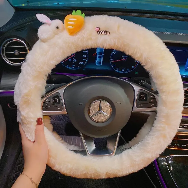 2024新款兔子萝卜英文汽车方向盘套秋冬天兔毛保暖毛绒车把套女神