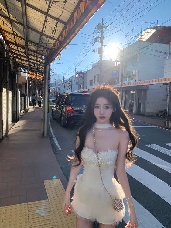 【玫瑰废墟】设计感辣妹气质修身抹胸上衣女秋冬新款显瘦网纱半身裙