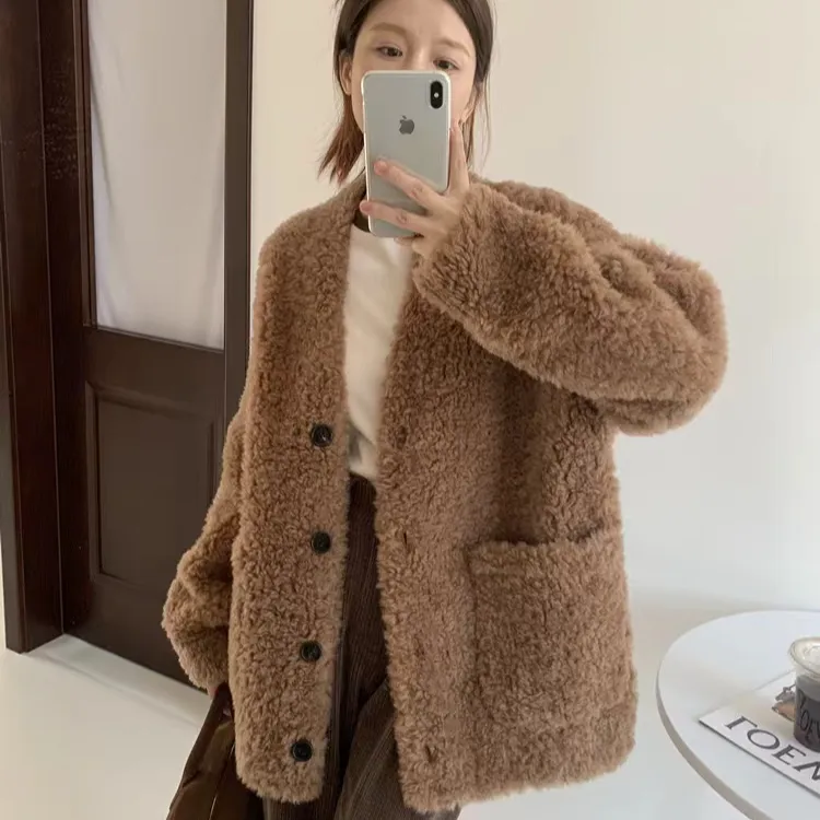 V领大衣外套女装时尚百搭宽松秋冬冬季皮毛一体网红气质女士加厚