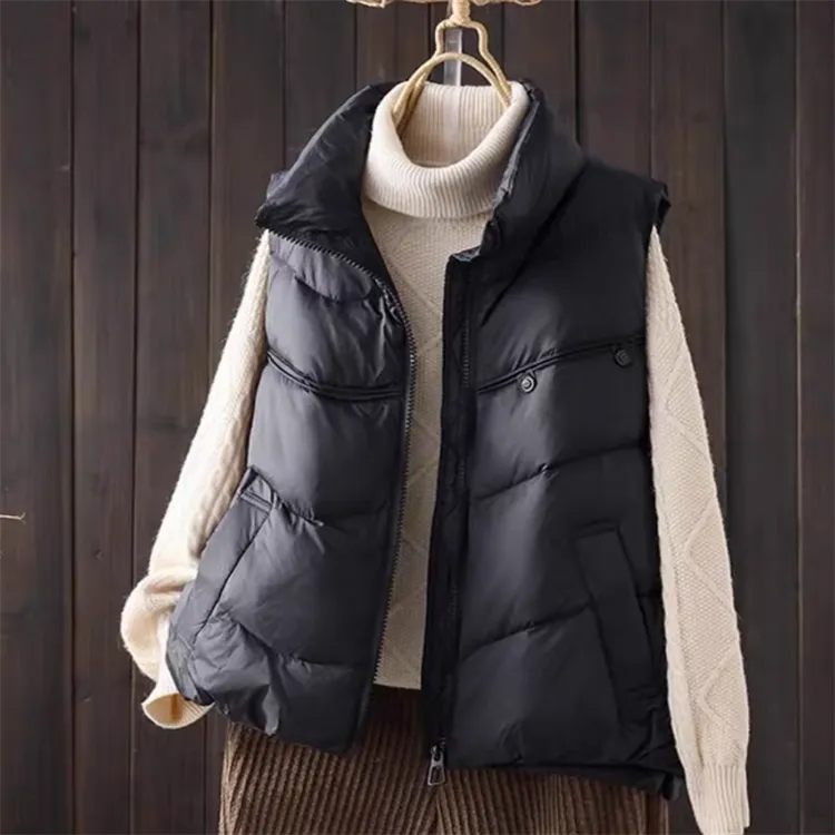 清仓 ！秋冬新款羽绒马甲女宽松短黑色显瘦立领坎肩无袖纯色两粒扣