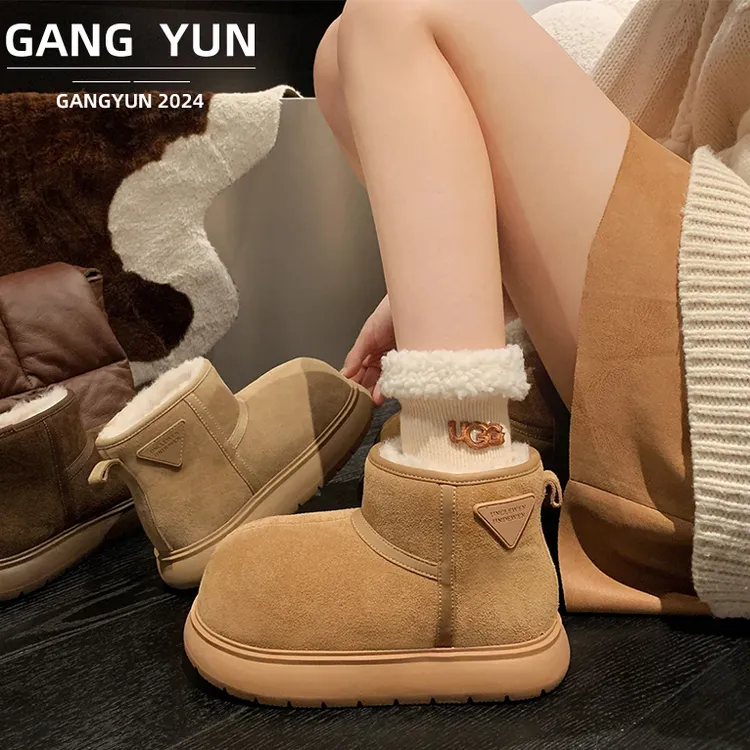 卡皮巴拉雪地靴女加绒加厚棉鞋冬季2024新款保暖雪地棉面包鞋丑萌
