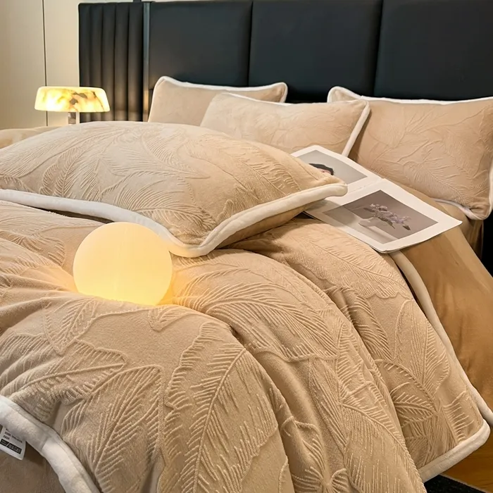 秋冬轻奢高级感新款立体雕花牛奶绒四件套加绒加厚双面绒床品家纺