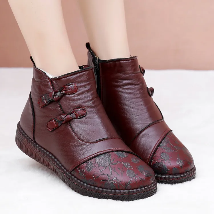 老北京布鞋冬季加绒妈妈鞋棉鞋软底短靴休闲保暖牛筋底加厚棉鞋