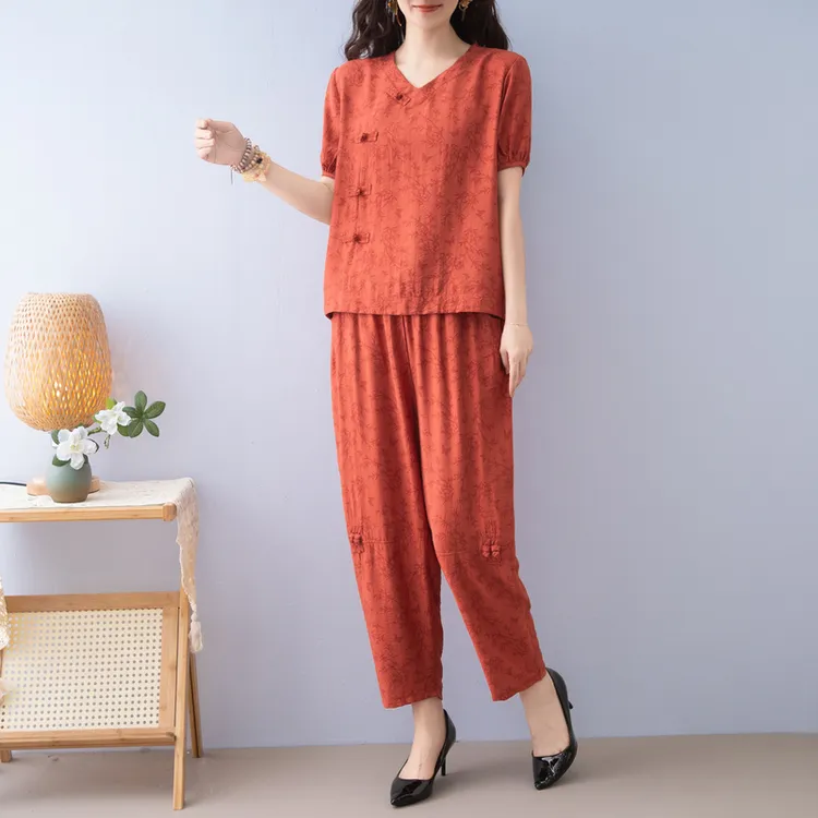 中老年妈妈夏装棉麻套装女宽松大码遮肉洋气复古提花休闲两件套装