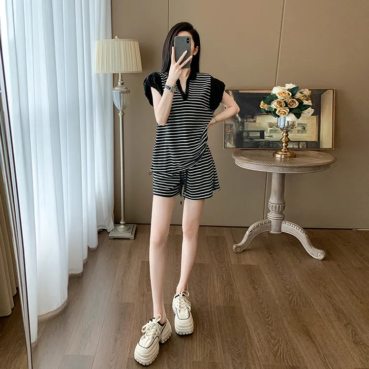 夏季女装短袖短裤休闲运动套装新款条纹洋气减龄显瘦高档两件套