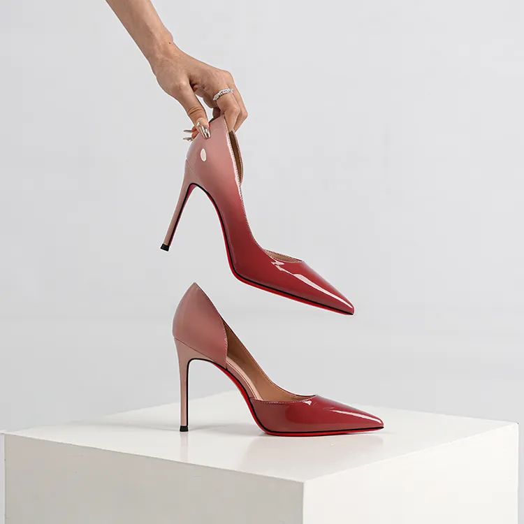 性感尖头高跟鞋女2026新款时尚百搭细跟侧空渐变色气质浅口女单鞋