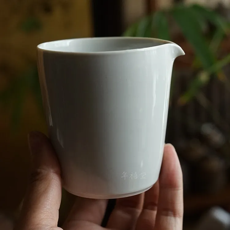 德化白瓷柴烧公道杯  猪油白 老矿泥公道杯  纯手工制作 年禧堂