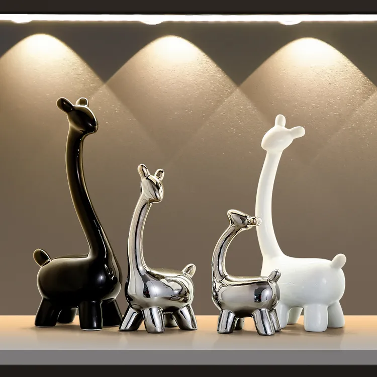 一家四口小鹿北欧现代摆件客厅桌面电视柜酒柜创意轻奢家居装饰品