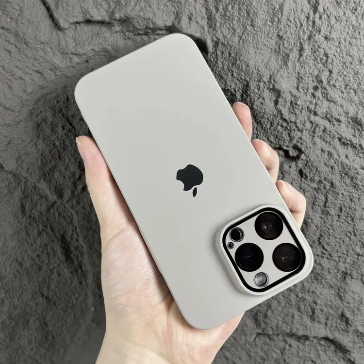 苹果15promax手机壳全包肤感磨砂iPhone14超薄硬壳13带镜头膜12