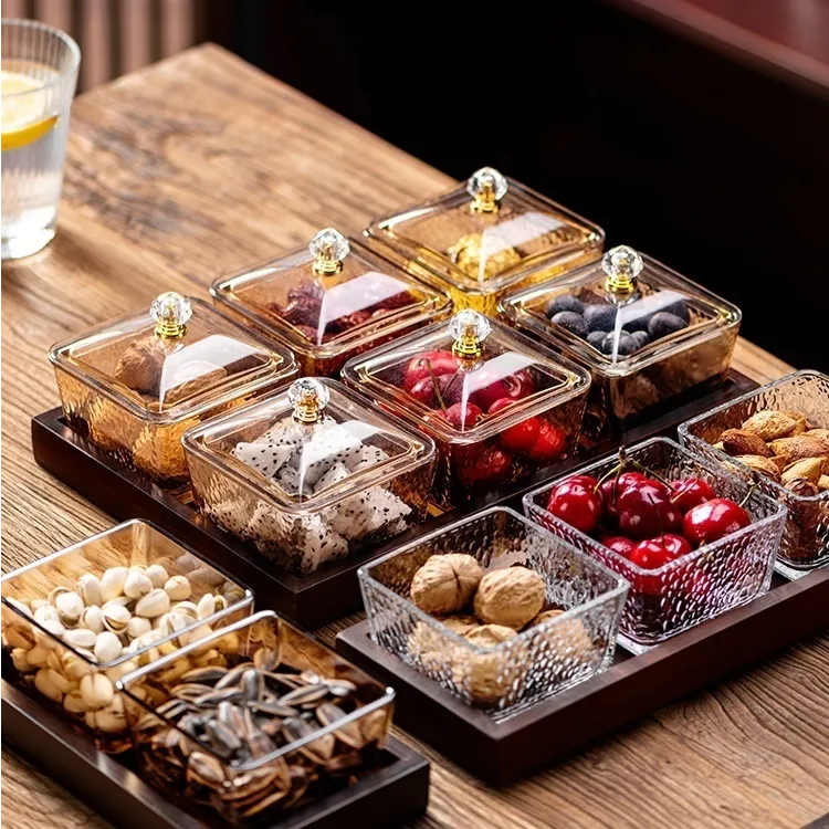 家用轻奢小吃碟锤纹玻璃碗待客分格果盘子带盖防尘防灰坚果收纳盒