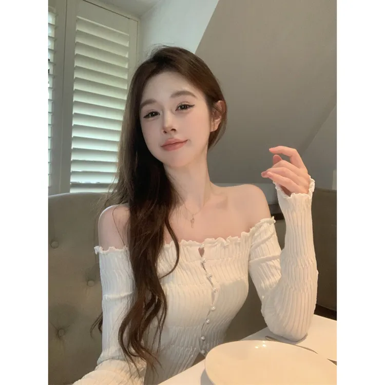 赵露思同款一字肩针织衫女早秋纯欲甜辣妹露肩小上衣高级感打底衫