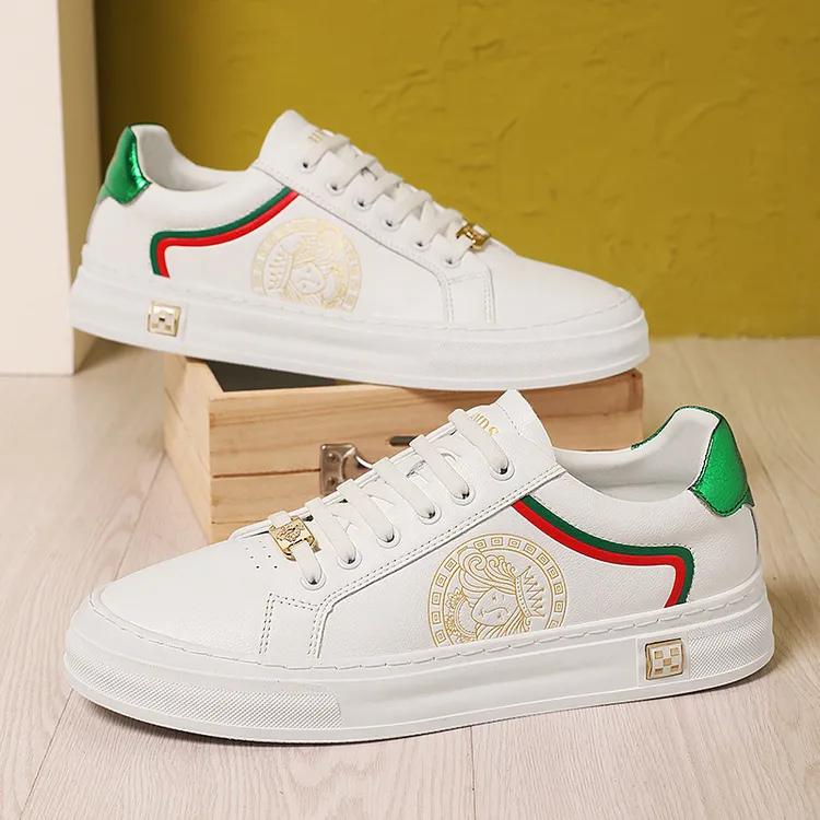 夏季新款男士板鞋商务休闲港风轻奢百搭时尚情侣潮鞋潮流小白鞋男