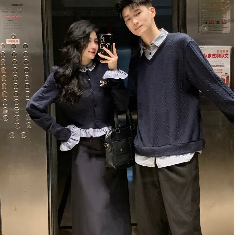 韩系情侣装秋冬小众设计感网红毛衣拼接两件套休闲针织长袖学院风