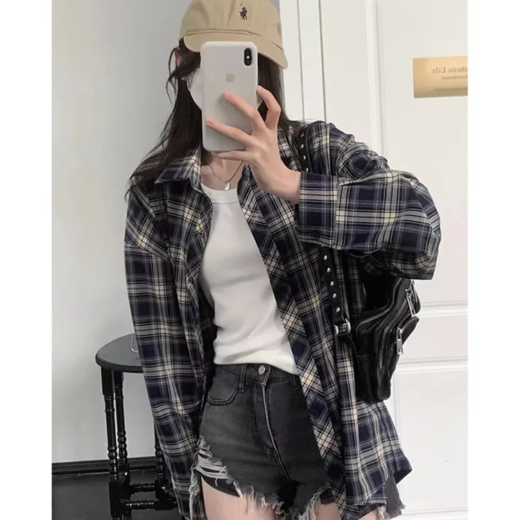 幂式秋季新款复古格纹衬衫女休闲外套长袖小众宽松衬衣港味气质