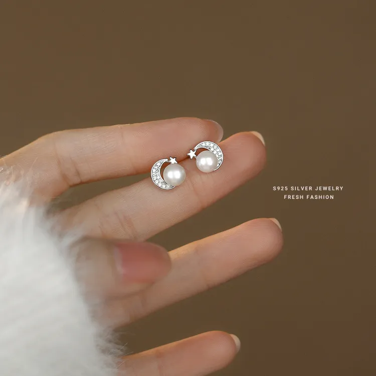 足银耳饰 足银月亮耳钉百搭女时尚轻奢设计高级感耳饰情侣礼物