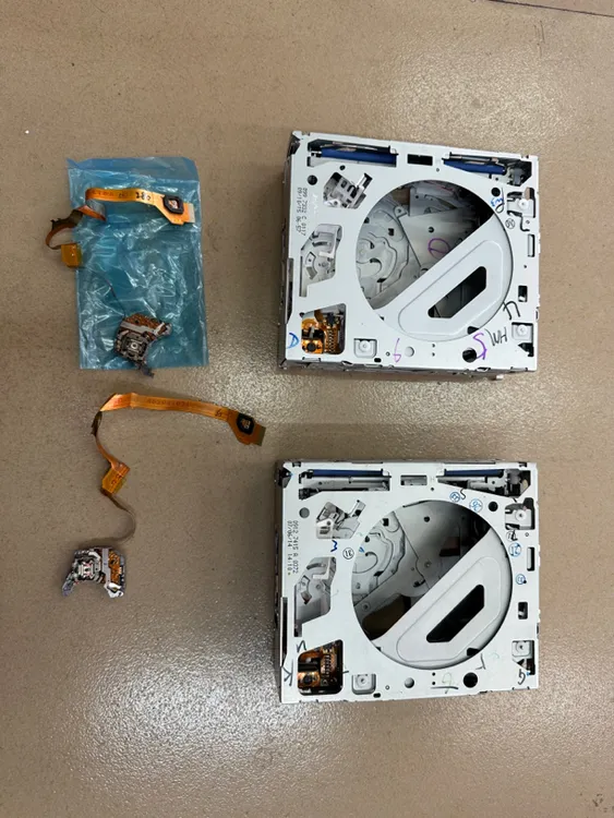 雷克萨斯LX GX LS GS IS ES原车6碟CD DVD功放维修升级USB