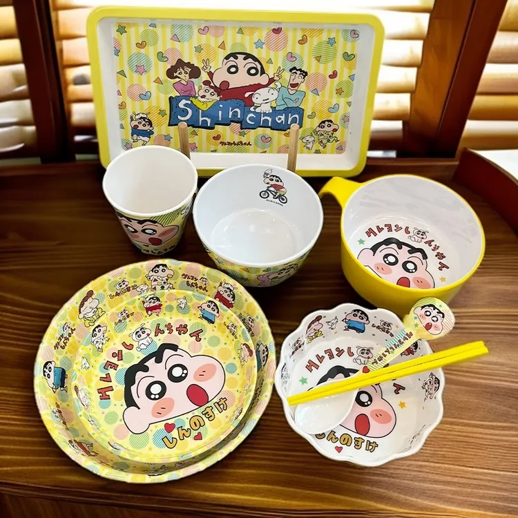 很可爱的蜡笔小新家庭装餐具手柄儿童宿舍饭碗学生大号家用耐高温