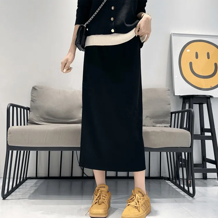 大码后开叉黑色半身裙女秋季新款显瘦a字垂感松紧不显肚子中长裙