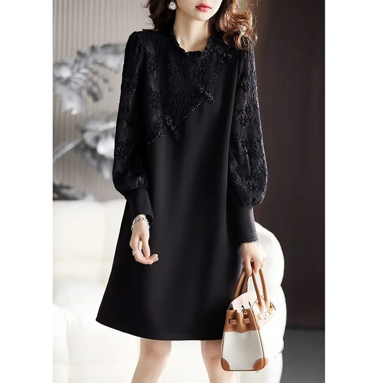 2023秋冬洋气黑色蕾丝拼接连衣裙气质时尚遮肚显瘦宽松大码裙子