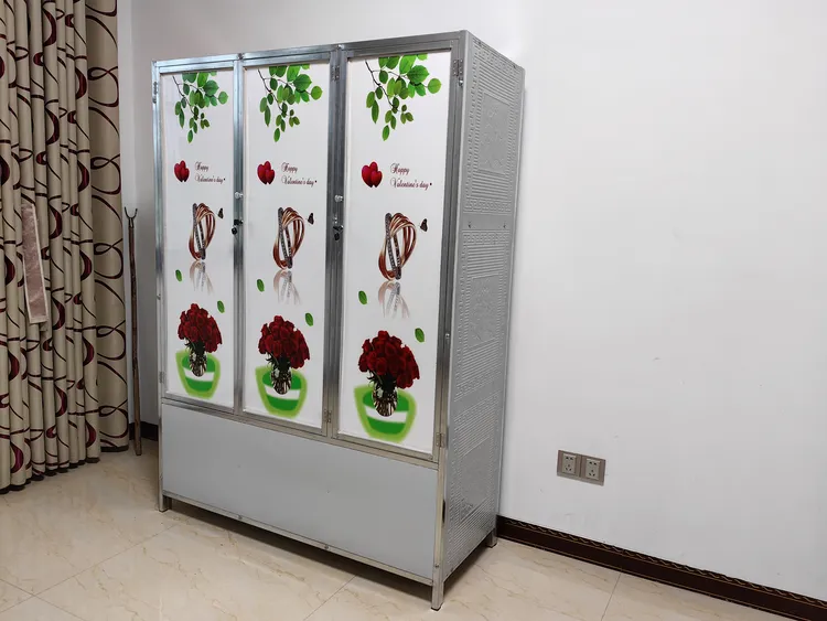 简约现代铁皮衣柜三开门家用防潮金属衣柜出租房卧室收纳柜