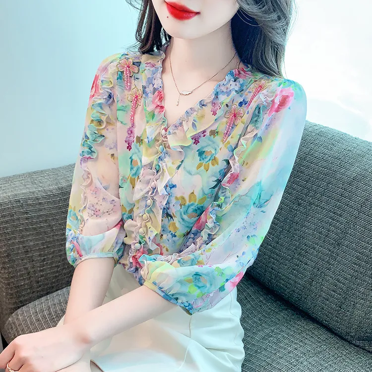 2025年新款木耳花边重工泡泡九分袖设计感时尚衬衫碎花显瘦