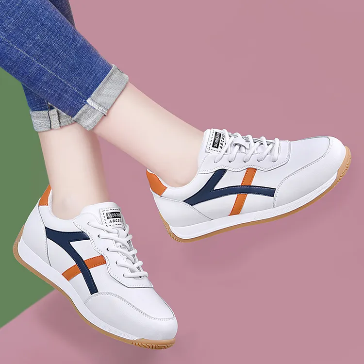 运动鞋女软底旅游鞋2025年新款秋冬真皮百搭小白鞋轻巧休闲跑步鞋