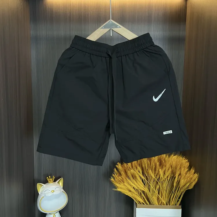 298夏季新款时尚百搭速干打孔透气休闲短裤