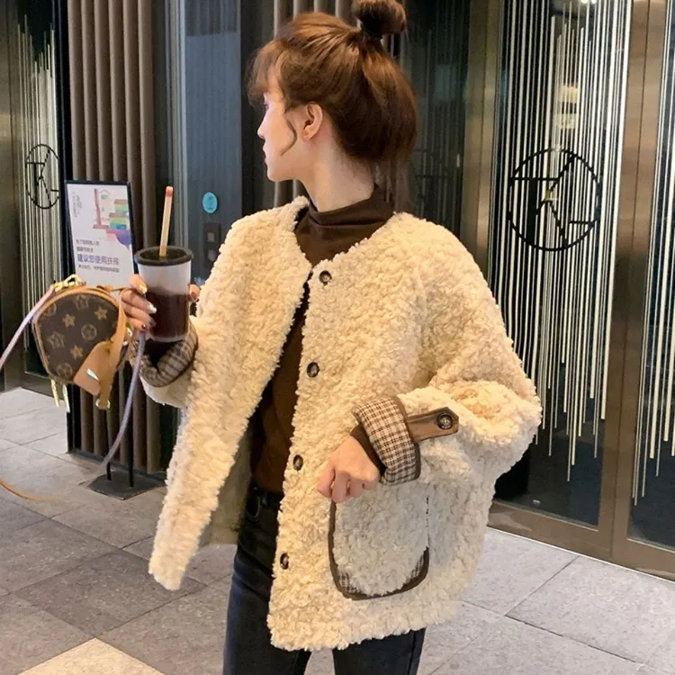 韩版高级感宽松短款加绒加厚小香风外套学院风休闲女冬2024年新款