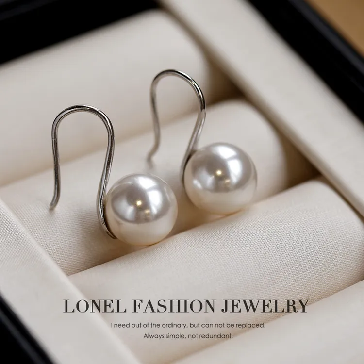 925银仿珍珠耳饰 珍珠正圆施家珠珠耳环2025新款爆款高级感高跟鞋