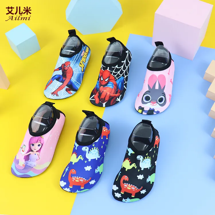 儿童室内运动鞋户外训练跳绳防滑软底轻便厚底透气速干健身地板鞋