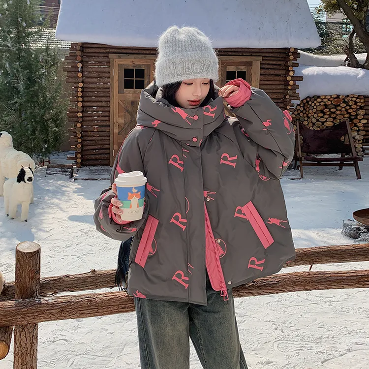 灰色拼接印花羽绒服女短款2025冬装新款加厚保暖显瘦白鸭绒外套潮