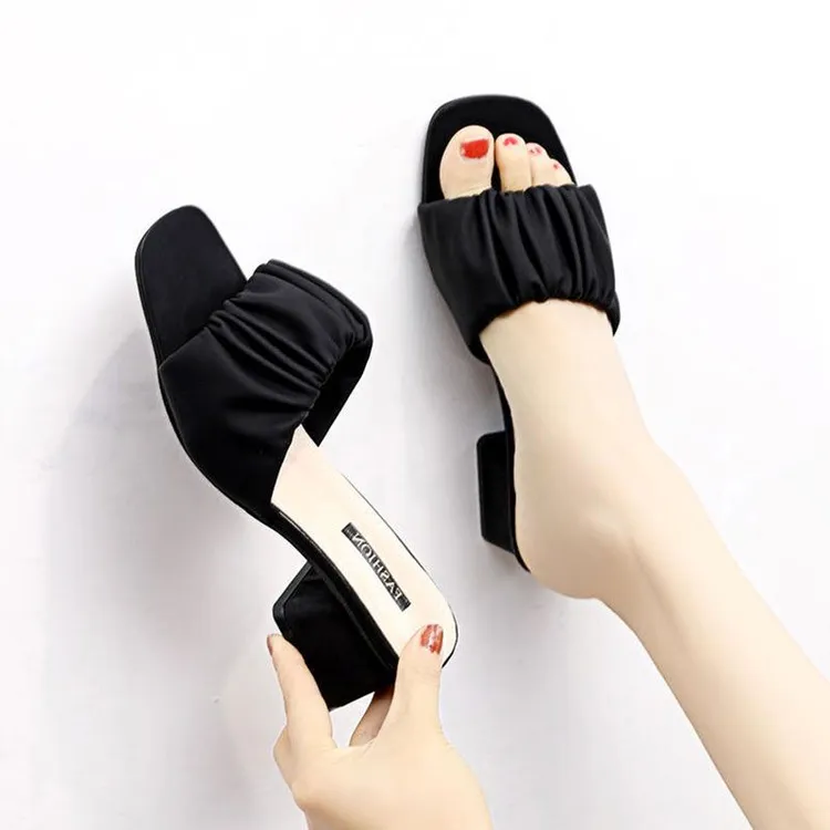 粗跟新款韩版高跟凉拖鞋仙女风百搭时尚外穿一字女式新款凉鞋