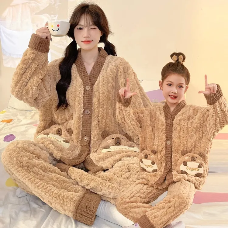 卡皮巴拉秋冬季新款睡衣母女童珊瑚绒加绒加厚开衫套装亲子家居服