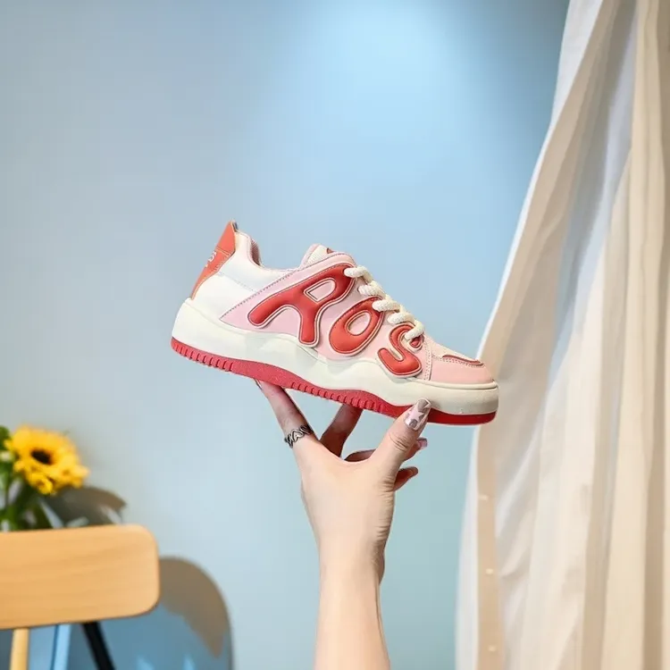 爆款鞋百搭时尚潮流ins上班多巴胺甜美风板鞋系带高级感小白鞋