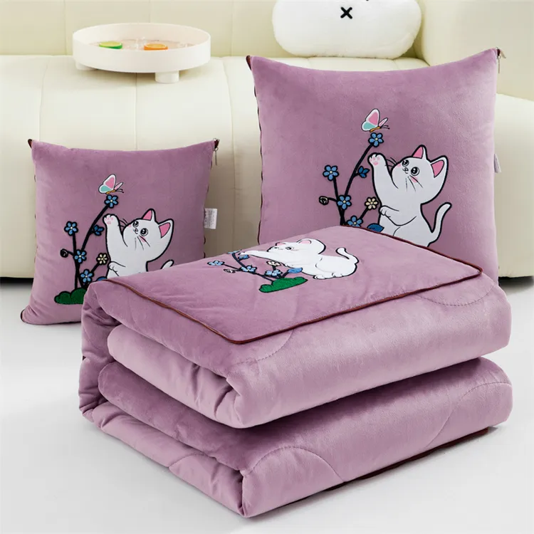 加厚二合一抱枕被子两用双面绒办公室沙发车载靠枕午休空调被秋冬