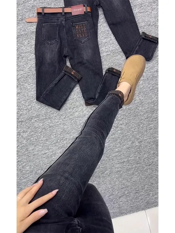 加绒弹力高腰显瘦小脚直筒牛仔裤2024年冬季大码微胖mm修身铅笔裤